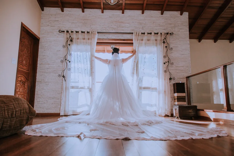 How Long Does It Take To Get A Wedding Dress